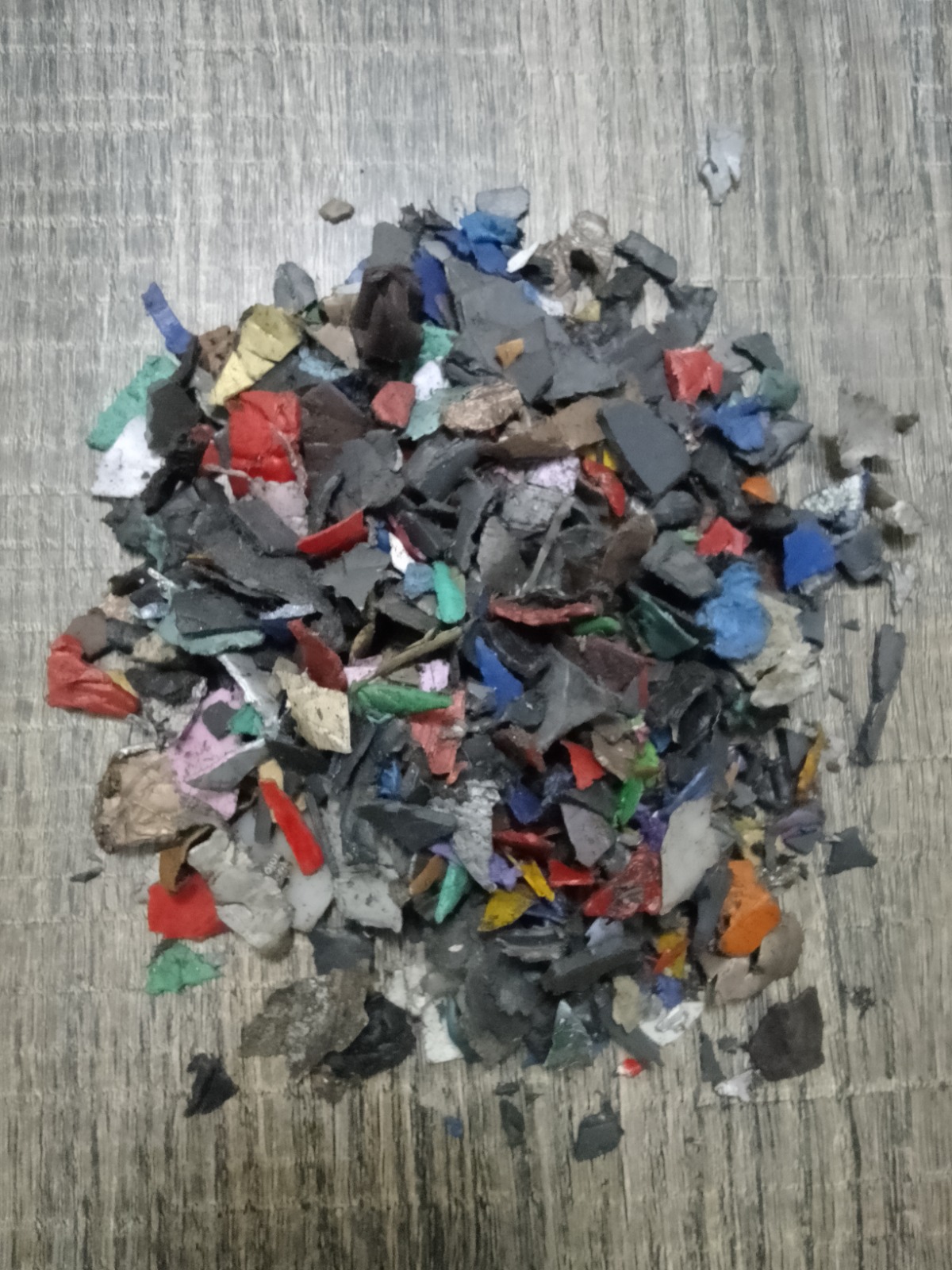 8. Crushed HDPE Black flakes
